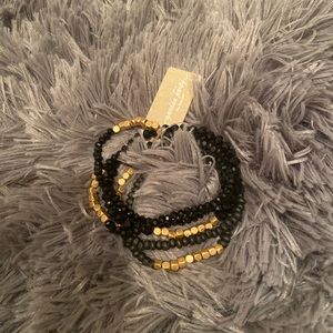 Black and gold set of 5 stretch bracelet